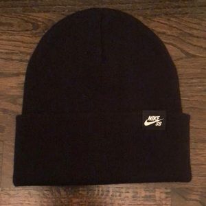 Nike SB beanie